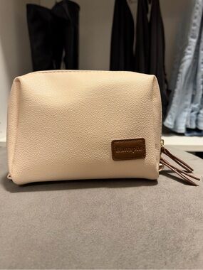 Dubai Vegan Leather Makeup Travel Cosmetic Pouch